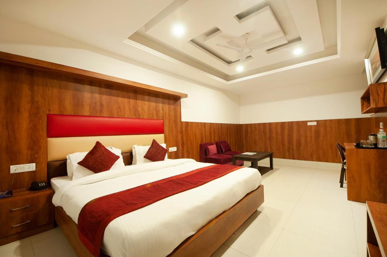 Hotel Sm Suits Near Delhi Airport-Unit By Grand Urban Luxury New Delhi Luaran gambar