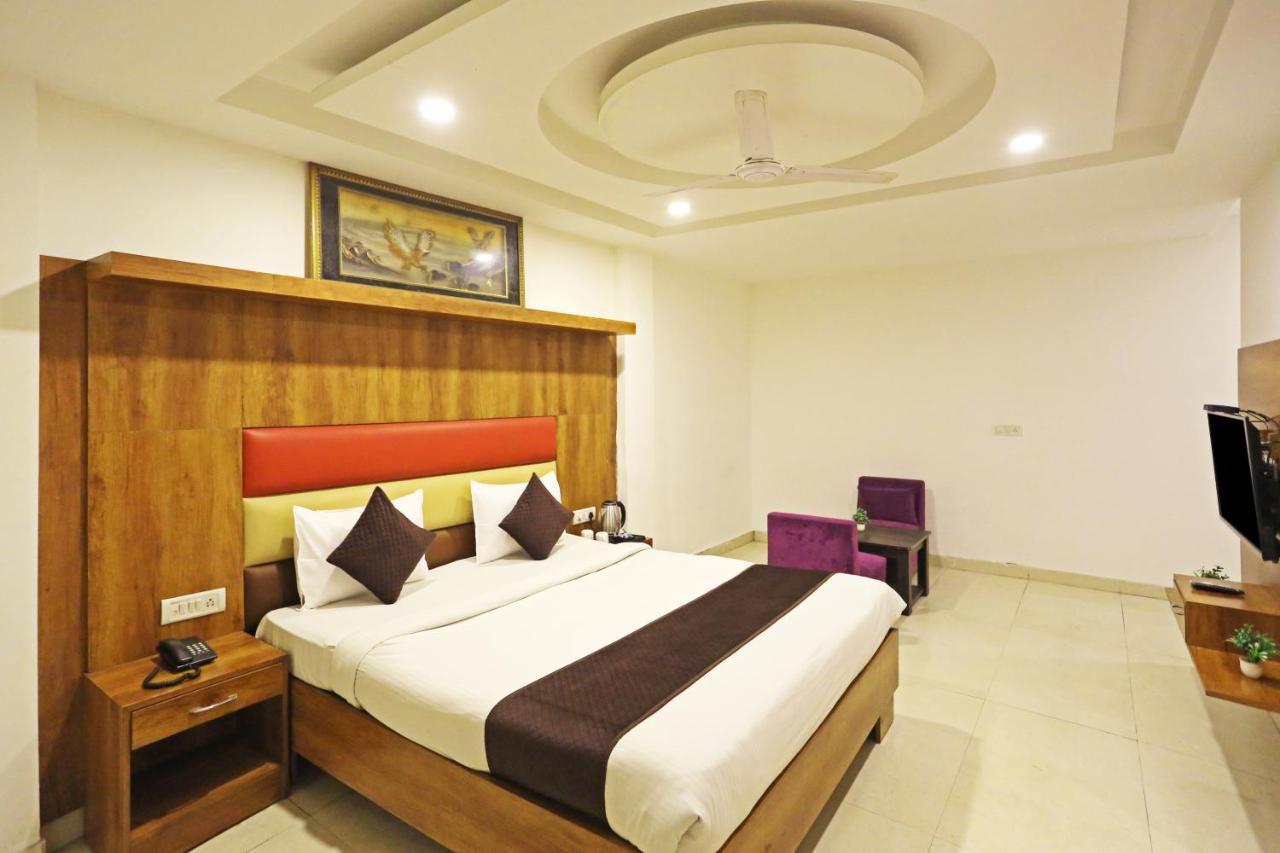 Hotel Sm Suits Near Delhi Airport-Unit By Grand Urban Luxury New Delhi Luaran gambar
