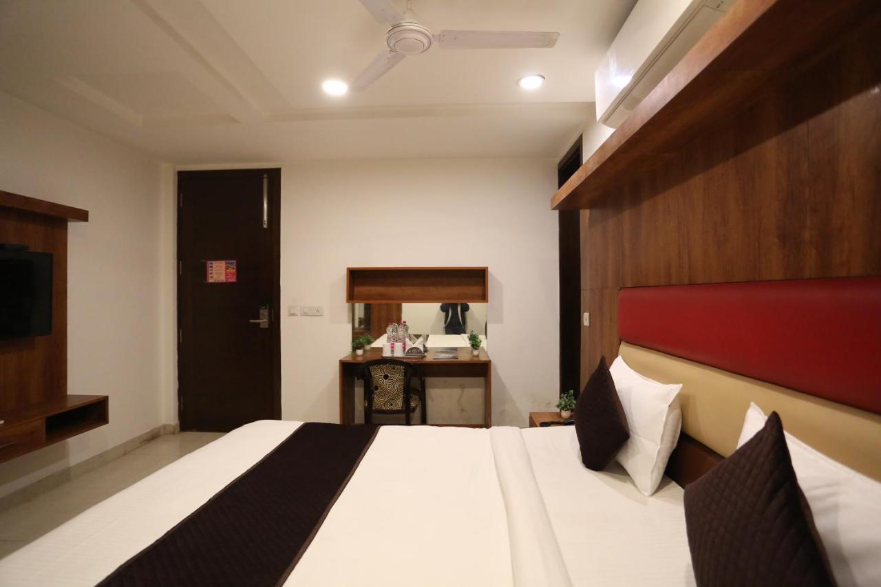 Hotel Sm Suits Near Delhi Airport-Unit By Grand Urban Luxury New Delhi Luaran gambar