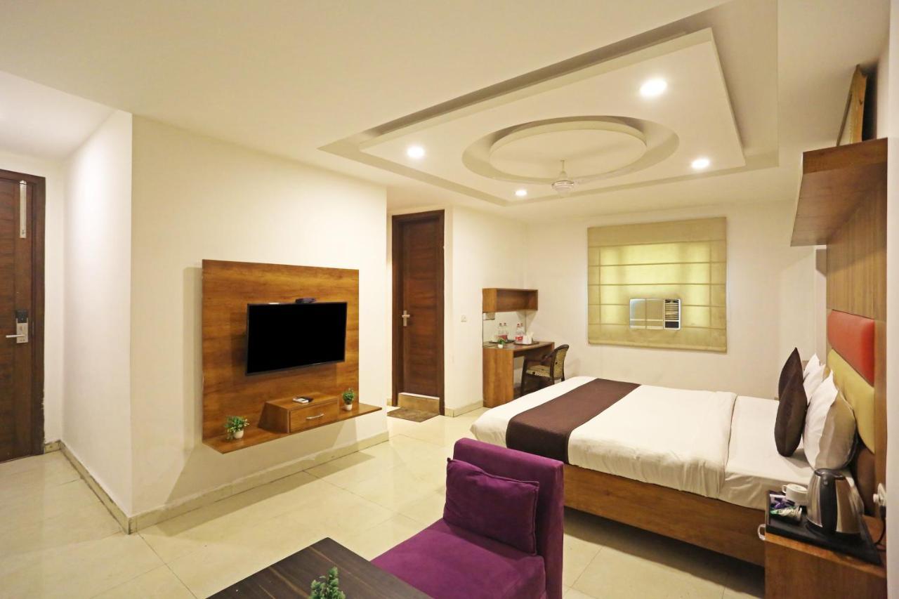 Hotel Sm Suits Near Delhi Airport-Unit By Grand Urban Luxury New Delhi Luaran gambar