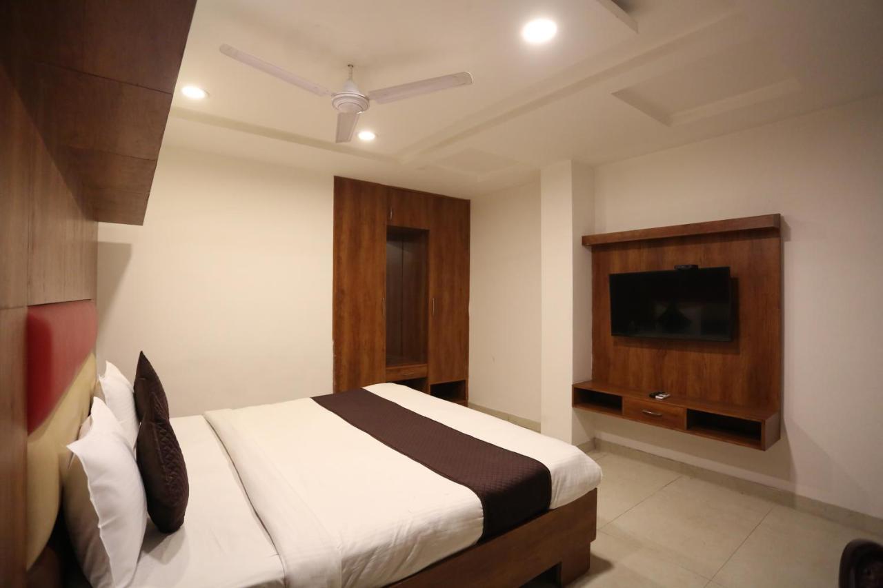 Hotel Sm Suits Near Delhi Airport-Unit By Grand Urban Luxury New Delhi Luaran gambar